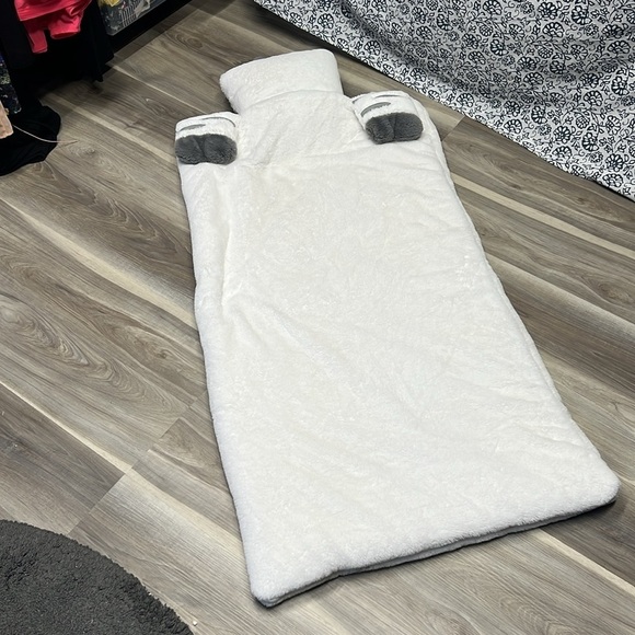 Toddler size fuzzy sleeping bag - Picture 8 of 8